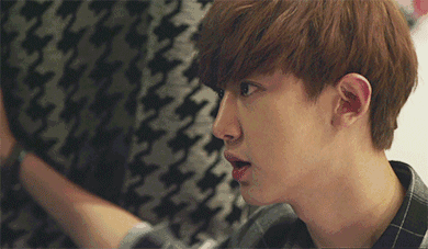#朴灿烈男友力# #丛林王子朴灿烈# #CHANYEOL# 霸道起来让人感到他眼里只有你的受宠若惊，温柔起来像是整个人浸在棉花糖里一样甜蜜又安心，看他的第一眼便心动到仿若遇见初恋。这样一个男友力Max的朴灿烈 ，走向你的…