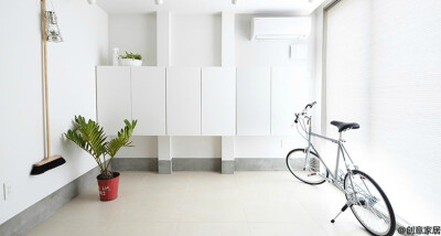 MUJI 跨界建筑设计领域，以明亮和简约为最大诉求，从里到外充满 MUJI 的独特风格。