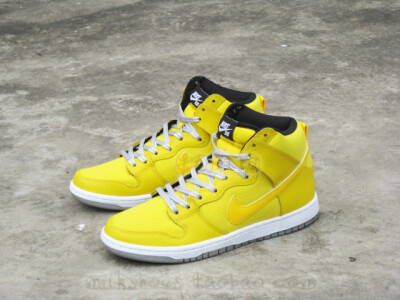 牛奶鞋控 305050-702 Nike Dunk High Pro SB 芒果黄 3M反光