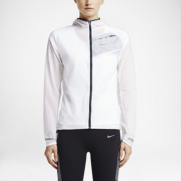 Nike Impossibly Light 女子跑步茄克 白色怎么比黑色好看那么多···天凉了晚上跑步可以穿