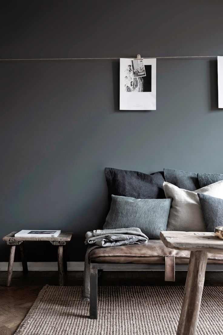 One Swedish apartment, two different ways of doing grey. Fastighetsbyrån.