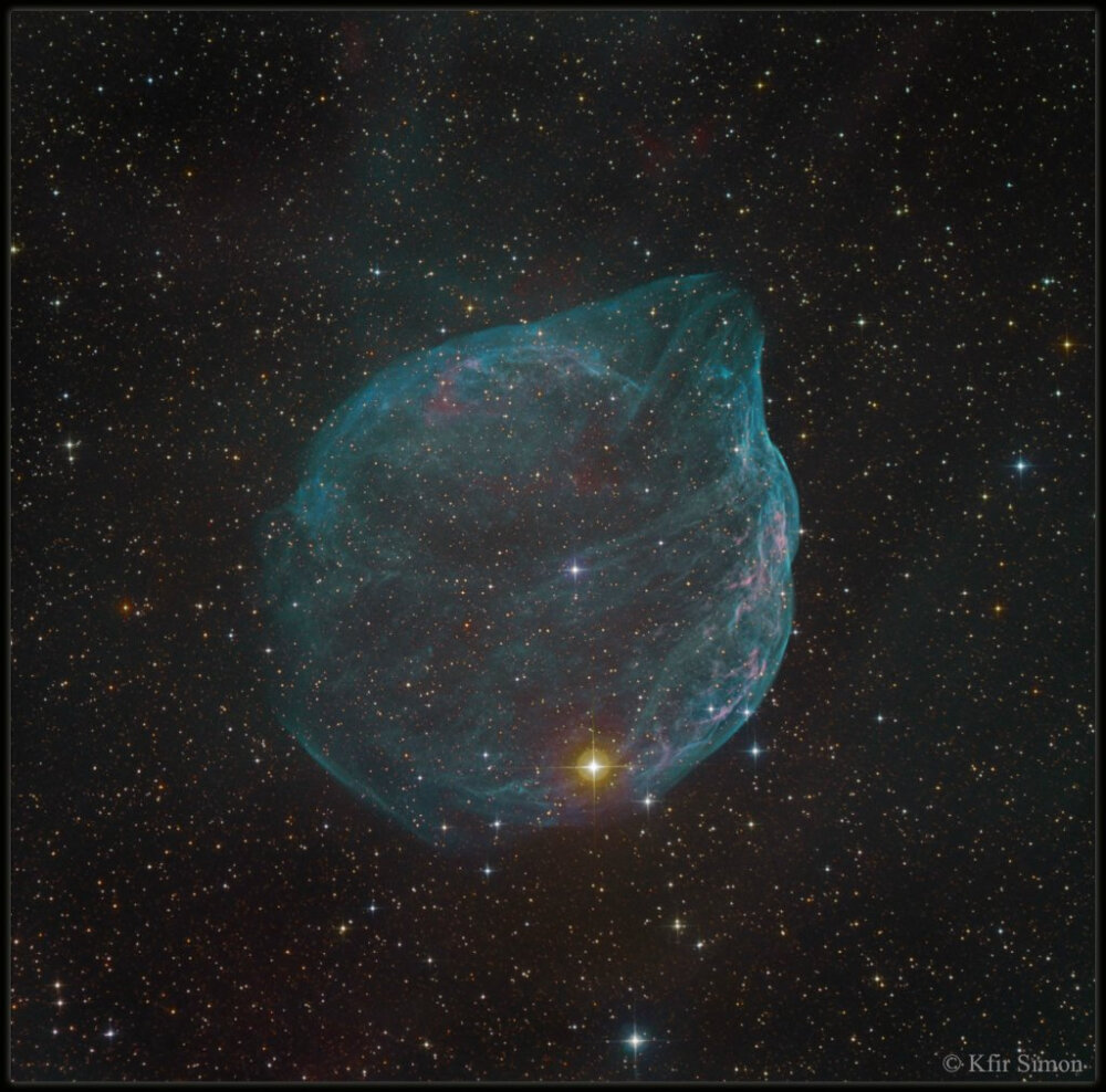 Sharpless 308，恒星泡泡 ，位于大犬座方向，距离我们约有5200光年。