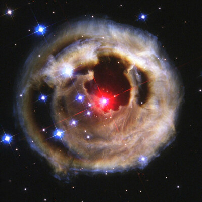 2004：螺旋星云（Helix Nebula）