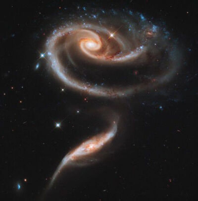 浩瀚宇宙 | 哈勃望远镜捕捉的宇宙图像