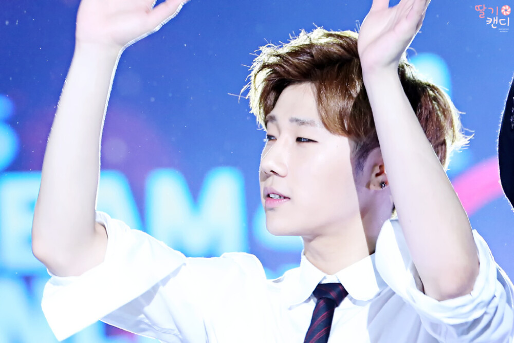 于 8月31日 21:50 来自 微博桌面 【150523dreamconcert】#金圣圭