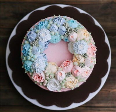 国外网友制作的超精致的蛋糕，简直美cry了！！