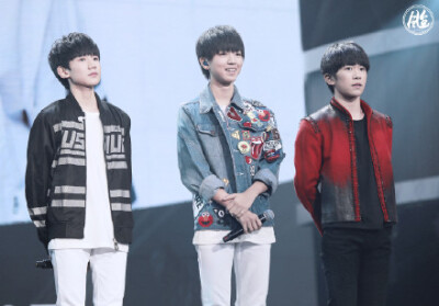 #TFBOYS# 旧时董桥夜色里, 十年一品温如言. K剩下的盛夏