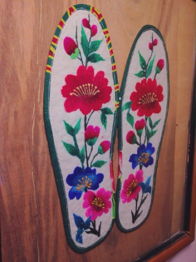 从一个老太太手里淘来的两只，就在我家落户吧