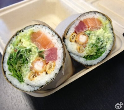 国外创新的一种食物：Sushirrito，寿司（Sushi)和 墨西哥卷（Burrito)的合体！