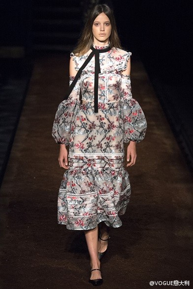 #LFW# #伦敦时装周# ERDEM O网页链接