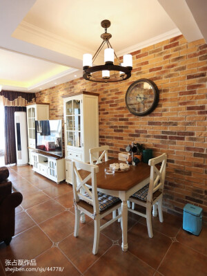 喜欢桌子。。。