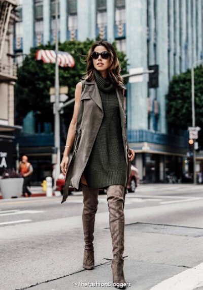 #thefashionbloggers# ▲1/ STUART WEITZMAN boots, ANTHROPOLOGIE vest &amp;amp; turtleneck sleeveless tunic, CELINE bag 2/ NANETTE LEPORE Live Wire dress, CHELSEA PARIS sandals, PRADA sunglasses, PANDOR…