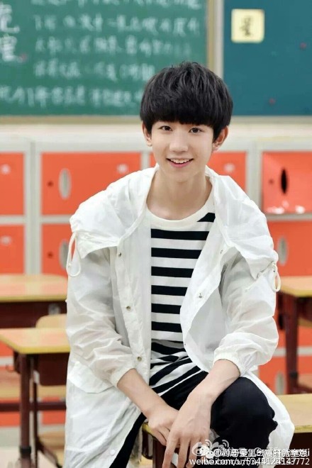 源哥是氧气离开就窒息i #TFBOYS王源##王源出演诛仙##王源生日马拉松# 所以你是王源的什么饭呢？人品饭，颜饭，实力饭，还是all饭？姐姐粉，女友粉，亲妈粉，妹妹粉，还是侄女粉(出自某视频的“王源叔叔”)呢？