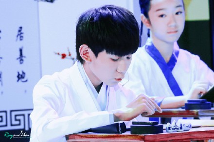 #王源# 这位公子@TFBOYS-王源