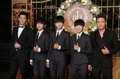 #王源# #王俊凯# #易烊千玺# #TFBOYS# 【2015.10.07.ah婚礼】@浅笑宛如薄樱 笑姐~你家TFBOYS~快来谢谢我