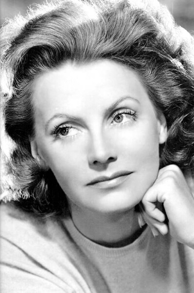 葛丽泰·嘉宝 Greta Garbo1905-9-18（瑞典）——1990-4-15（因肺炎于美国纽约逝世） 原名葛丽泰·洛维萨·格斯塔夫森，出生在瑞典一个贫困的工人家庭。14岁的时候父亲去世，她被迫离开学校去百货公司打工，做广告模特，…