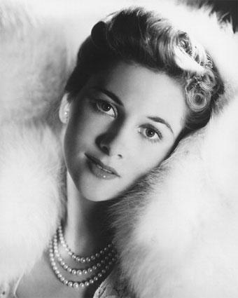 【琼·芳登 Joan Fontaine 】1917-10-22 至 2013-12-15 琼·芳登，美国著名演员。1940年凭《蝴蝶梦》首次获奥斯卡提名。1941年《深闺疑云》再次获奥斯卡提名，并最终如愿捧走了小金人。1943年《TheConstantNymph》一…