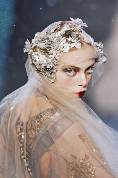 Tanya Dziahileva @ John Galliano A/W 09