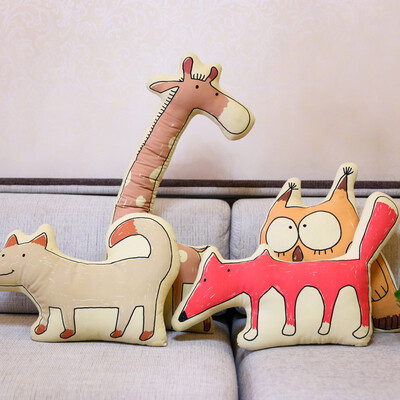 新款精品坐垫靠垫时尚动物创意布艺抱枕公仔韩版卡通动漫玩具礼物