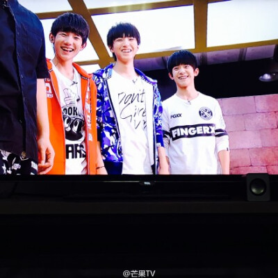 #TFBOYS石头城探险记##疯狂的麦咭# 这样的角度，这样的侧脸，这样的笑容！你还好吗？