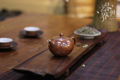 【器世界】精品茶具#紫金釉窑变功夫茶具 茶壶 双十一 红包+折扣+淘金币# 陶瓷茶具 茶壶 双十一四大优惠攻略：1、2万购物红包1号开始抢 收藏店铺送红包（1张/人） 直接领店铺红包（2张/人）2、11.1日-11.11日每天一款…