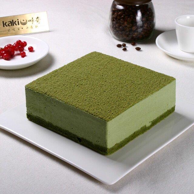 【抹茶芝士】 matcha cheese 一杯伯爵红茶，温润的幽香；一块淡绿色抹茶蛋糕，微涩的回味。甘醇、苦涩、深邃……属于大人的成熟味道。 早春的4月，混合红色蜜豆，似苦非甜中，希望那一抹茶色，给记忆列车载来的甜蜜与苦韵，带来抹茶般棱角模糊的朦胧一片……