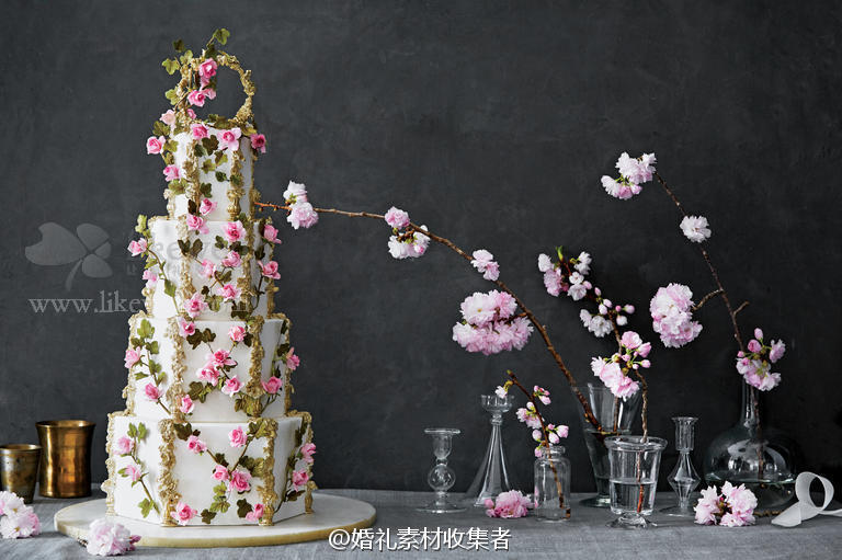 9款创意华丽婚礼蛋糕