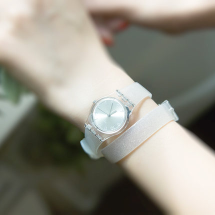 专柜正品斯沃琪 Swatch 手表2015俪媛绕腕女表银色星河LK343【原价¥ 410.00】【促销价¥ 295.00】