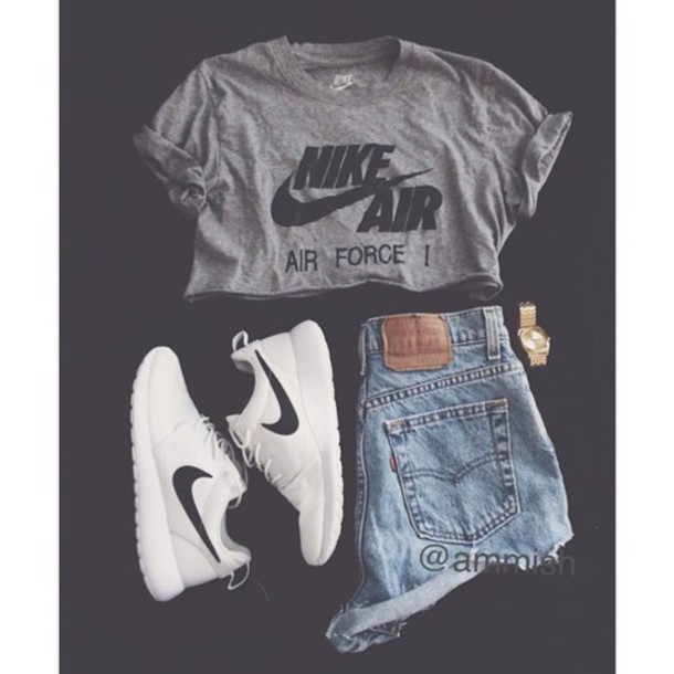 nike air force ootd nike air force 1 grey grey t-shirt grey t-shirt shoes nike tank top nike top nike t-shirt grey grunge t-shirt grunge soft grunge top soft grunge sportswear sporty cardigan coat jewels shirt shorts crop tops nike air blouse t-shirt top crop nike sneakers nike shoes nike clothes ni