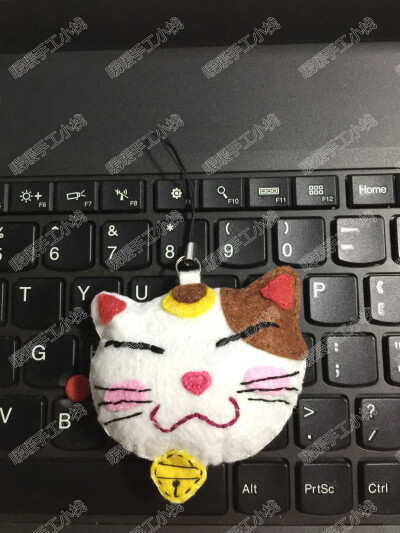 ￥13 【暖暖】歪铃俏皮招财猫 小猫咪挂链挂饰 成品不织布纯手工手机链