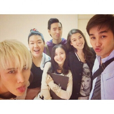 #泰版一吻定情# #Kissme_Thailand# 花絮6P Cr ukukiz_mommy &amp;amp; pimbubear &amp;amp; techin_ji &amp;amp;Halo_entertainment &amp;amp; aomsushar_official泰版一吻定情 Aomike 屠狗狂魔