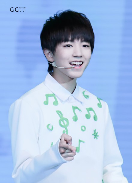 @TFBOYS-王俊凯 你很开心吼