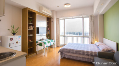去呼呼，找有意思的房间-上海舒馨屋酒店公寓精致房-大都市里面的小温馨