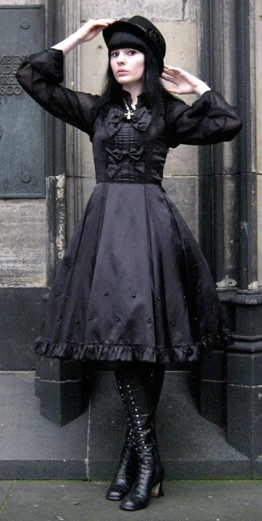 cute gothic lolita