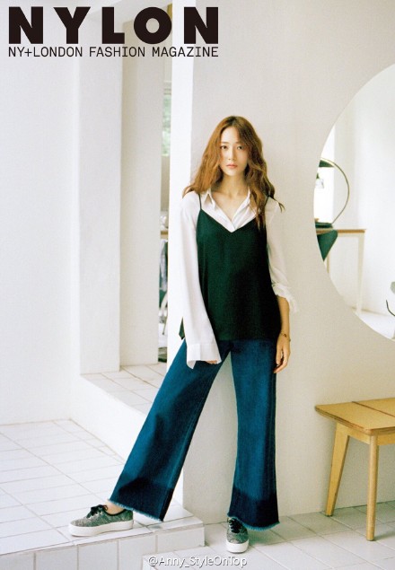 #SOT明星# Krystal for Nylon Korea October 2015｜郑秀晶最新的这组真心好看，又容易搭配，私心觉得这画风和色调是迄今为止最好看的一组。 #SOT大片#