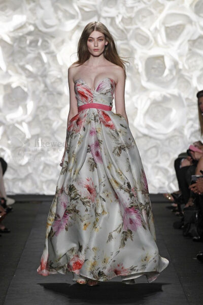 20 Floral Wedding Dresses That Will Take Your Breath Away