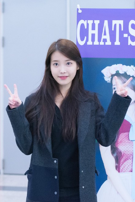 [151213] CHAT-SHIRE 광주 콘서트 깜짱 등장 아이유 직찍 by 달빛마차 O网页链接