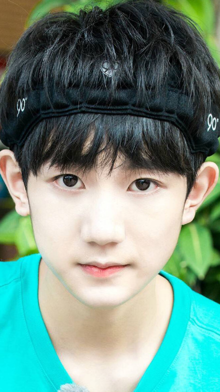 全员加速中 第八期 #TFBOYS# 王源…………………别，点，开，大，图