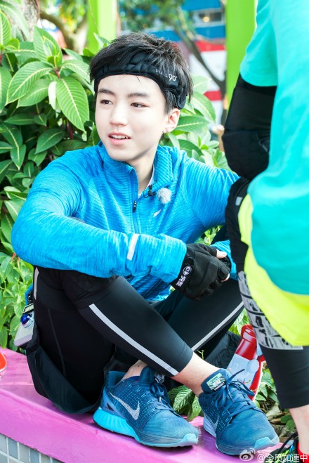 【#全员加速中#第八期】@TFBOYS-王俊凯