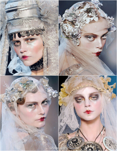 John Galliano F/W 2009｜明明是以“Zombie Ukraine Bride”为主题的东欧冰雪世界，在鬼才Galliano手中变得极致的妖娆鬼魅，妆容服饰以及童话般的雪花星辰隧道都美惨了