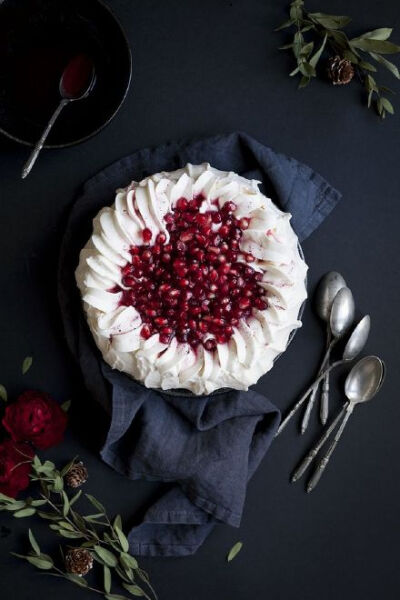 食 · 色 丨 Pomegranate Pavlova