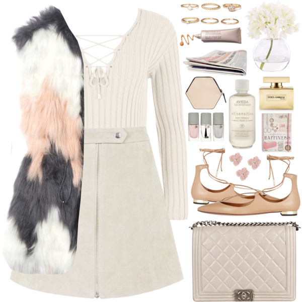 #personalstyle #beoriginal #neutrals #fur #suede #skirt #topshop #Chanel #minimalism #citylook Enjoy your evening :)