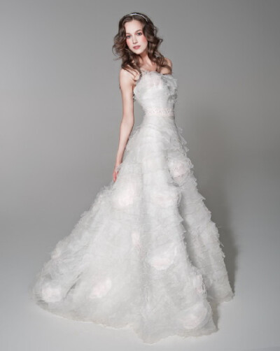 Alena Goretskaya Bridal Collection ——轻罗曼纱