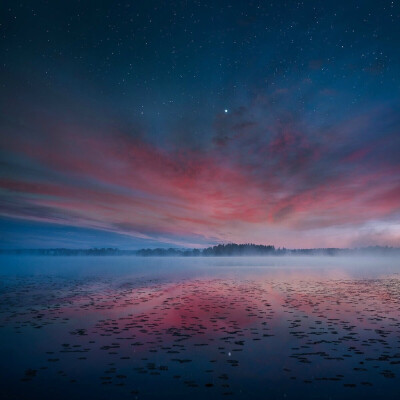 星火燎夜丨芬兰摄影师 Mikko Lagerstedt