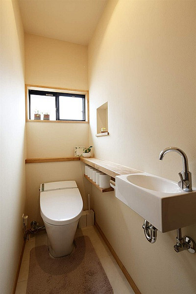 【日式小户型洗手间】洗手间是一向被看做是非常私密的个人空间，在家居设计中不能被忽略哦！