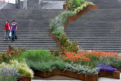 [转载]爬在楼梯上的花园——毕尔巴鄂楼梯景观设计