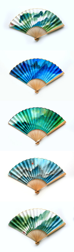 折扇画面：神隐。 作者：@鹿荷HE