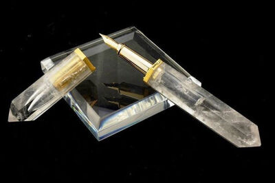 LAQUART Rock crystal fountain pen, partnership with S.T. Dupont - Paris #finewritinginstruments #rockcrystal #quartz #writing #oneofakind #gemart #unique #luxury #luxurylife: