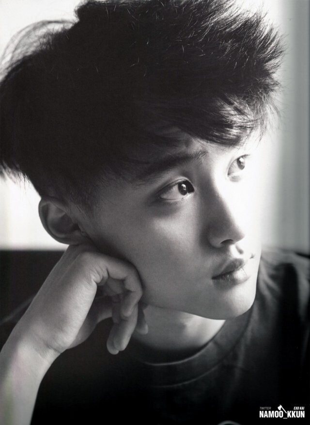 EXO ——DIE JUNGS EXO德国写真 充满疑惑的脸庞，无辜的大眼睛——D.O