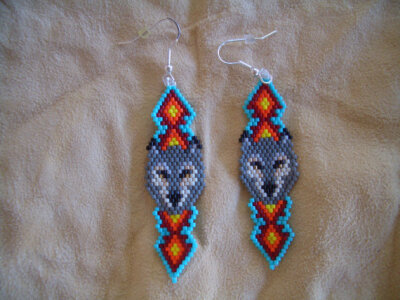 Wolf Head Beaded Earrings, Native American Hand Made, Light Weight, Southwest Diamond Design, Delica Beads, Brick Stitch